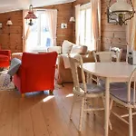 Semesterbostad 1 Bedroom Cozy In Sætre
