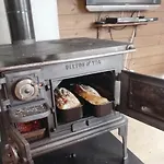 1 Bedroom Cozy In *